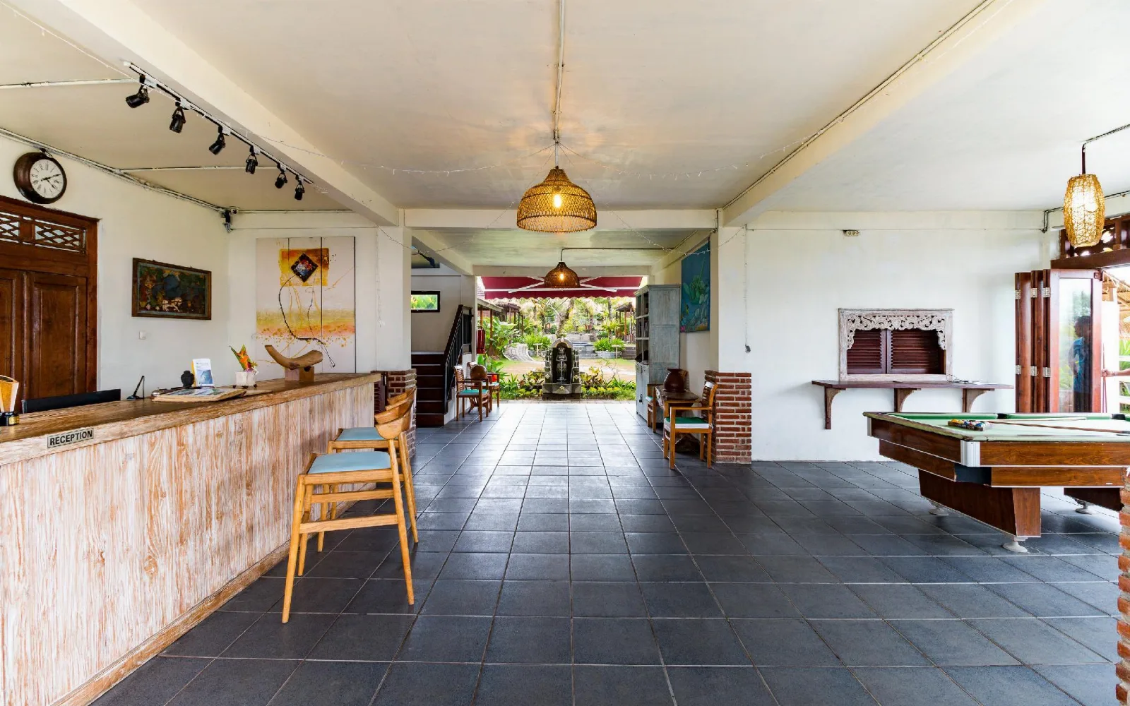 The Terrace Lounge