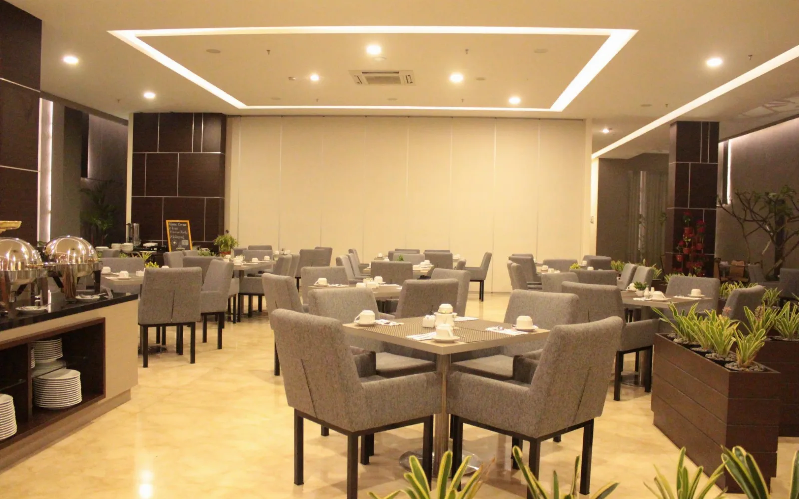 The Terrace Lounge at Atlantic City Hotel