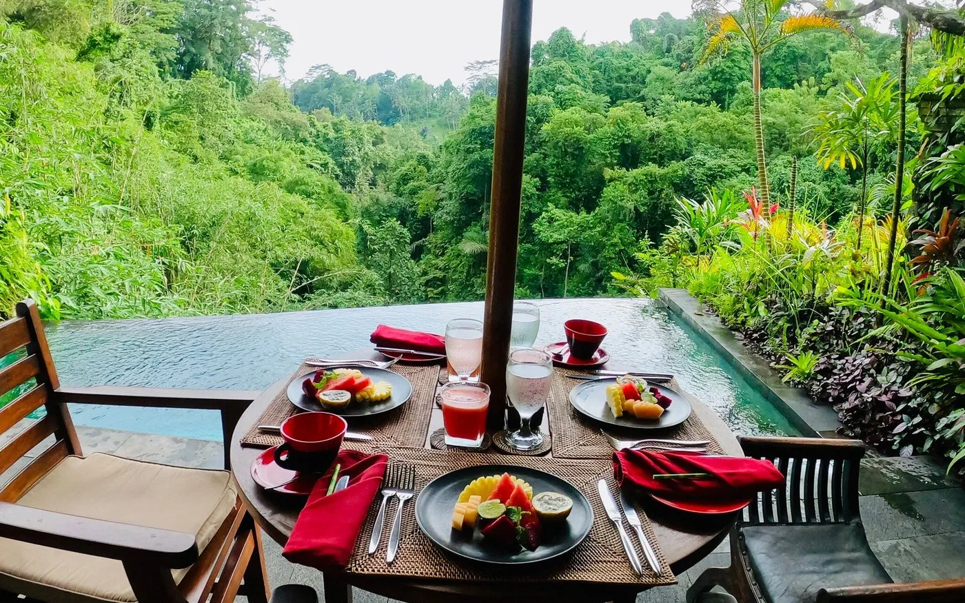 The Terrace Lounge