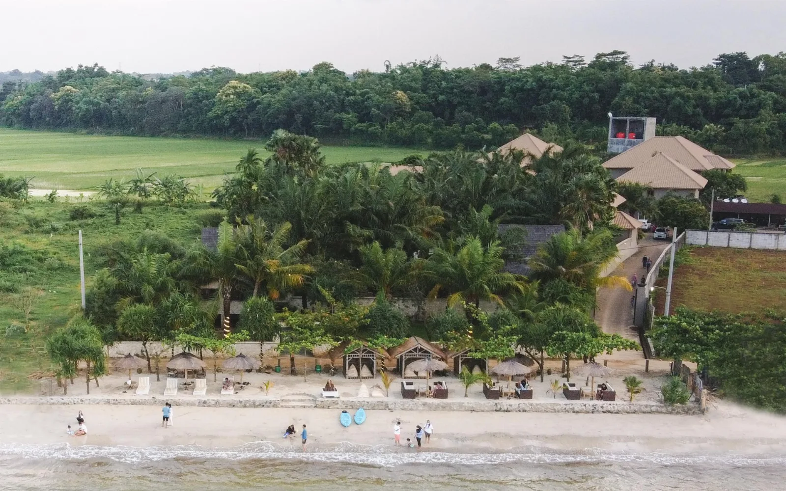 The Terrace Lounge at Coconut Lodge Beach Resort