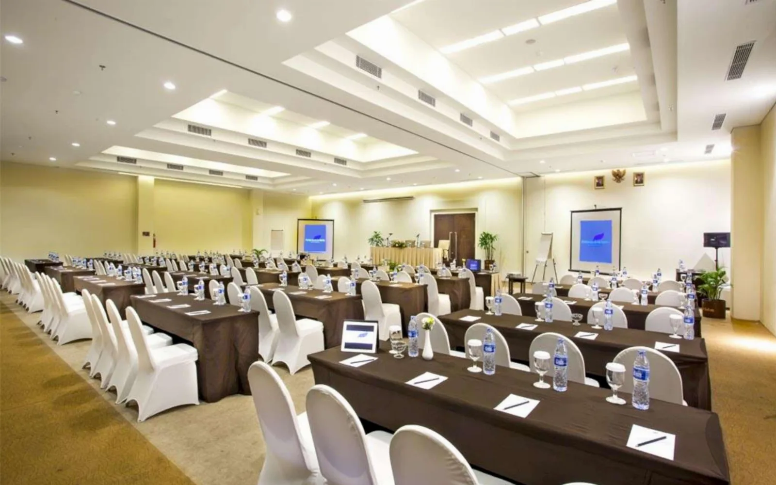 The Terrace Lounge at Grande Padjadjaran Hotel Bogor