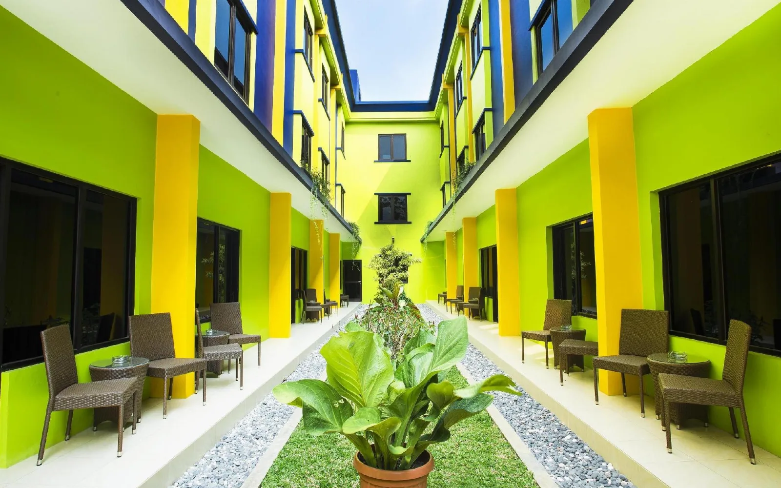 The Terrace Lounge