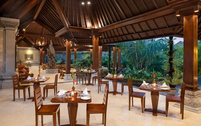 The Terrace Lounge