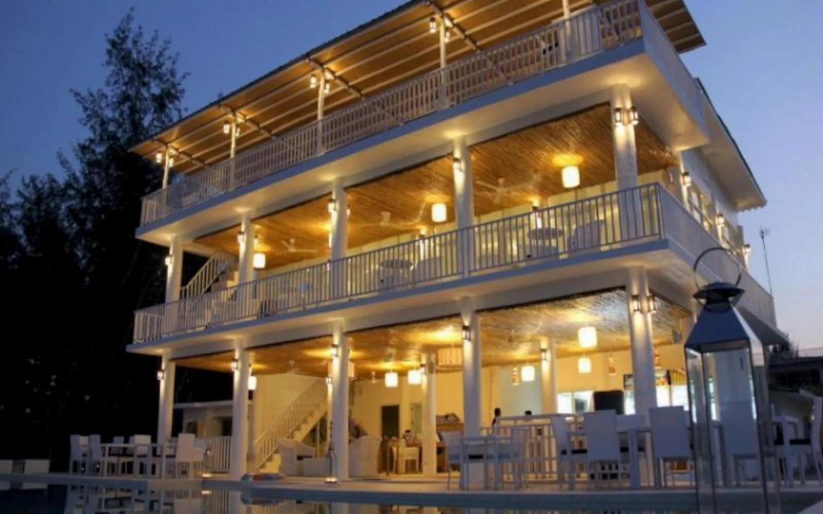 The Terrace Lounge