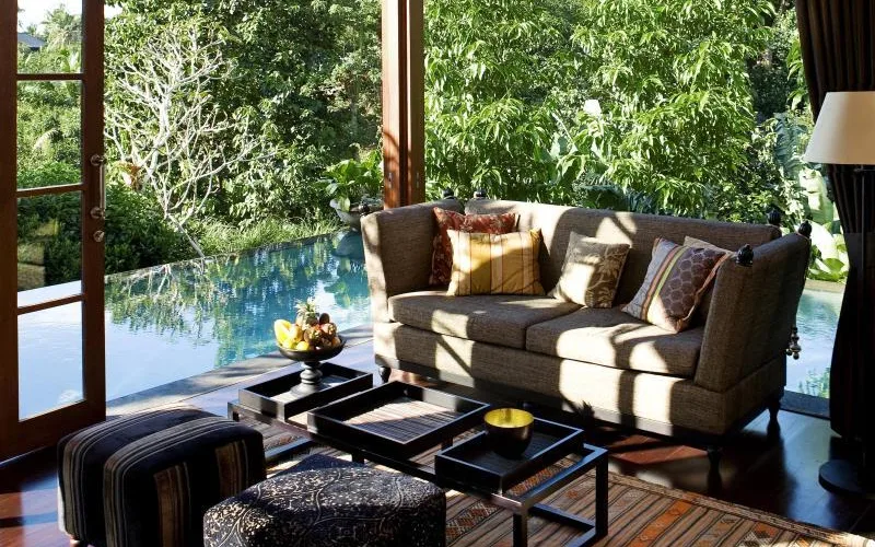 The Terrace Lounge