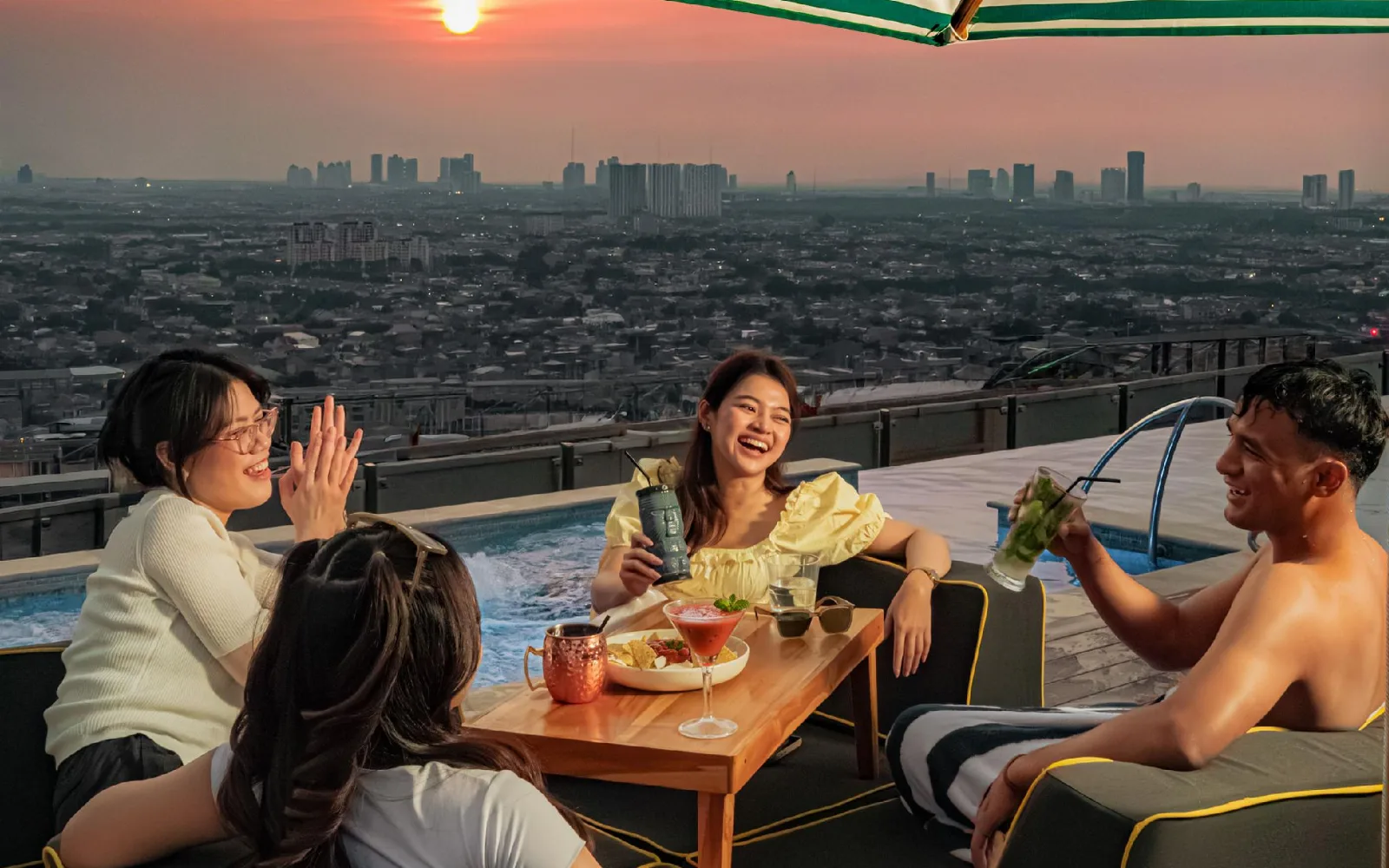 The Terrace Lounge
