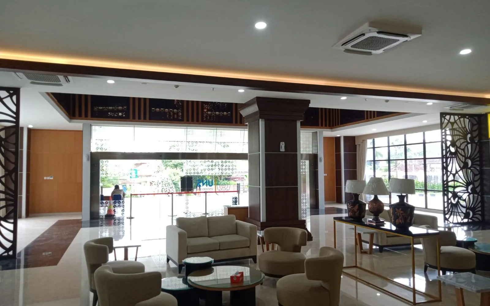 The Terrace Lounge