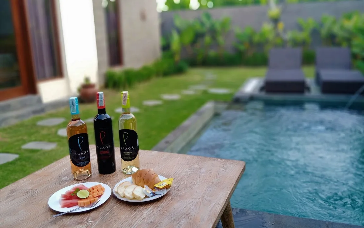 The Three Lounge at Three Gold Luxury Private Villas