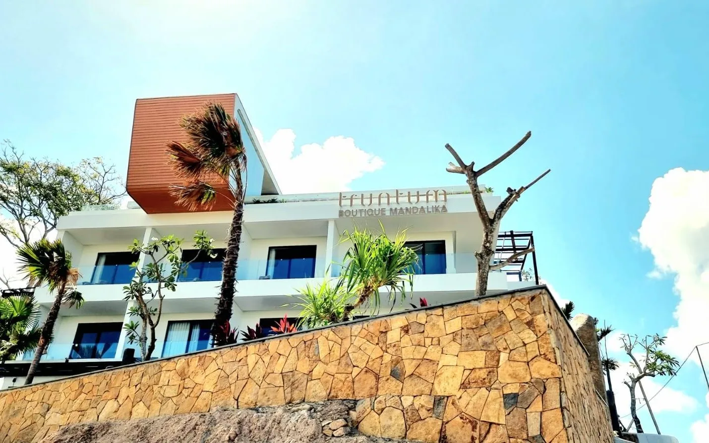 The Truntum Beach Club & Lounge at Truntum Boutique Mandalika