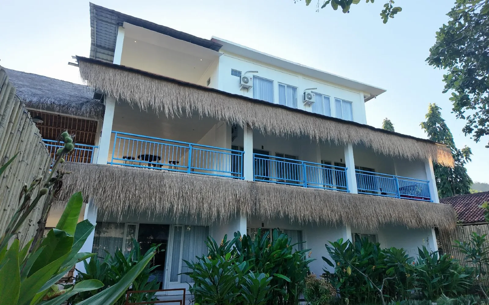 The Turtle Beach Club & Lounge at Turtle House Lombok