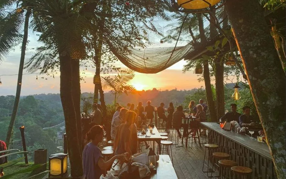 The Ubud Lounge at Ubud Heaven Sayan Villa