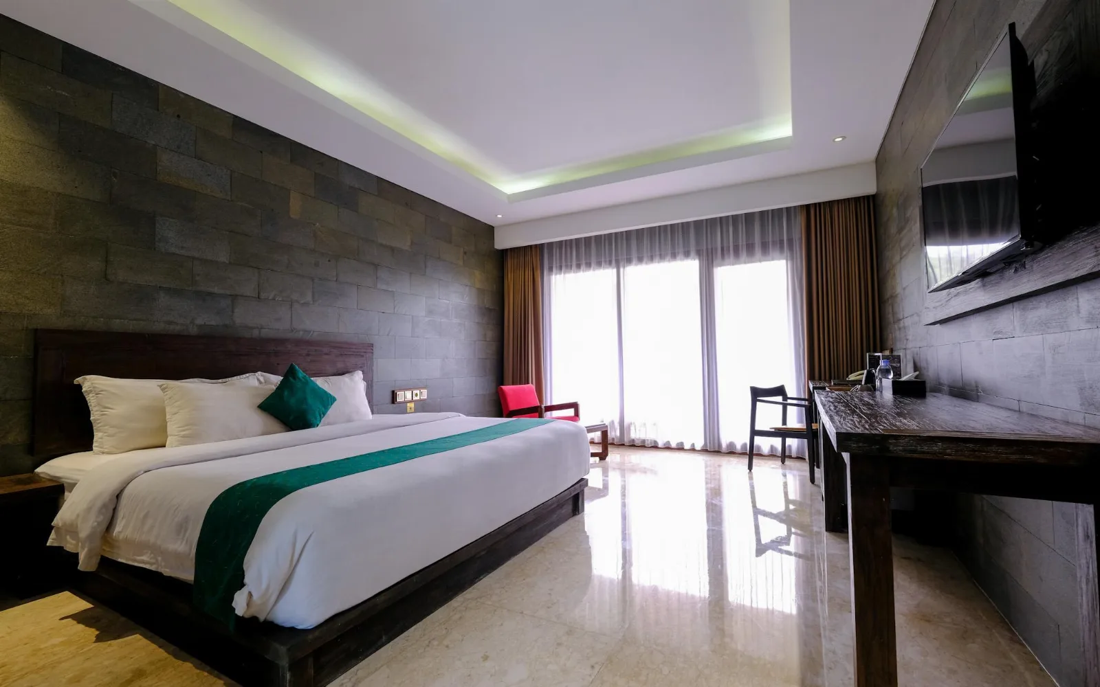 The Valley Restaurant at The Westlake Hotel & Resort Yogyakarta