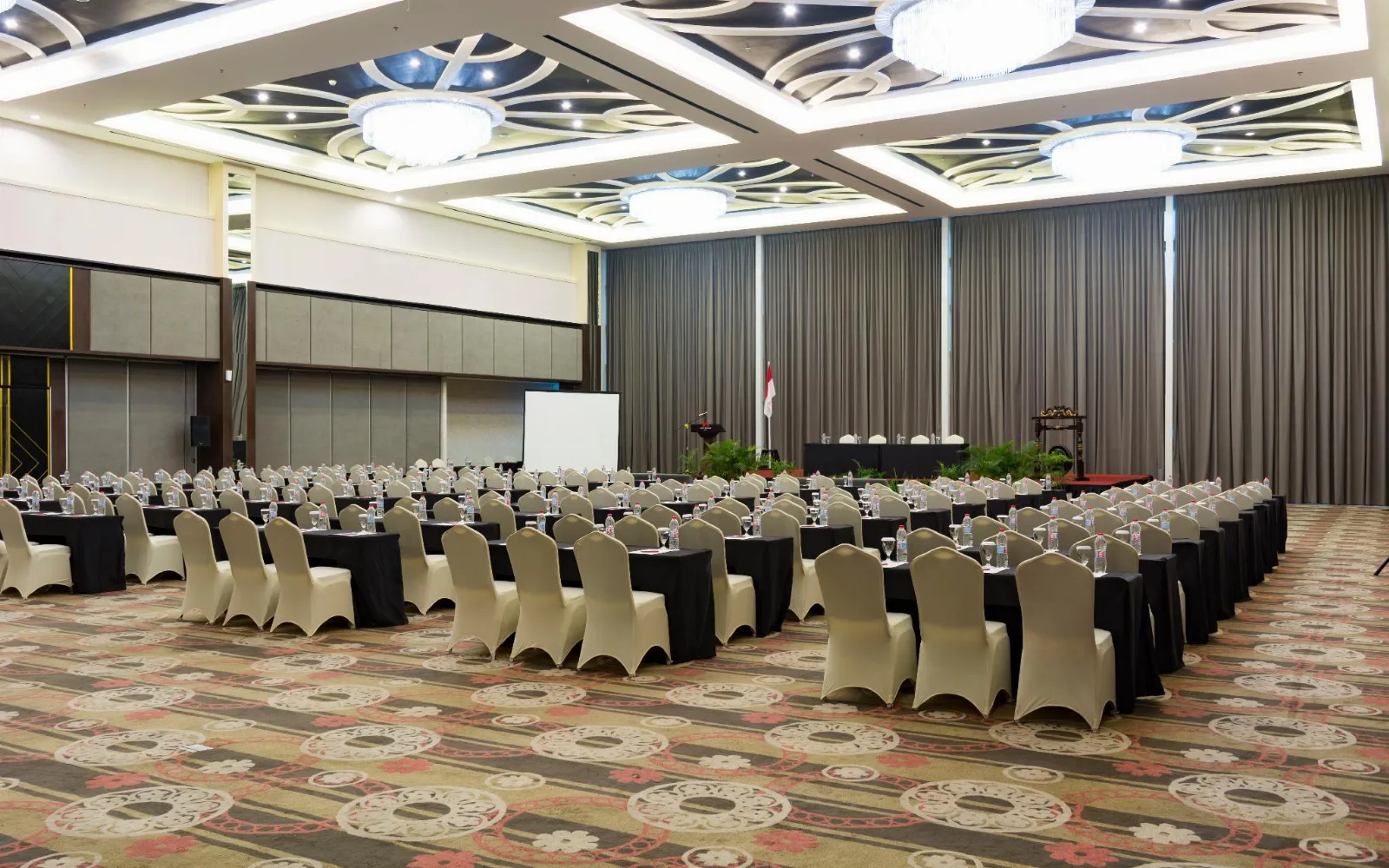 The View Lounge & Bar at Swiss-Belhotel Jambi