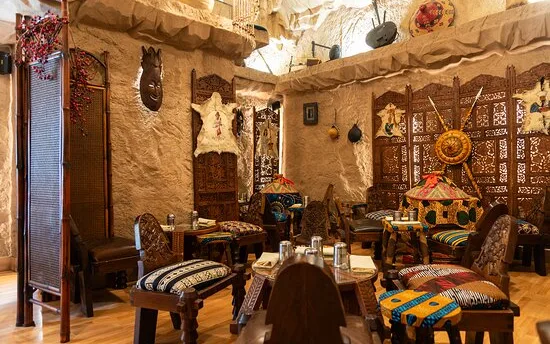 The Warsa Lounge