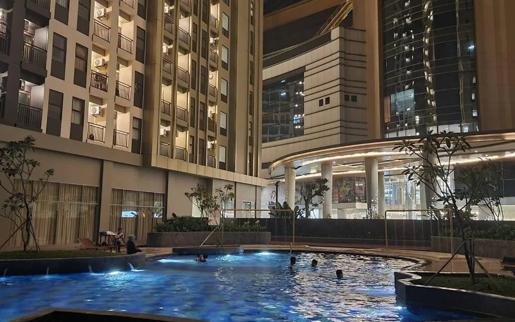 Trans Studio Apartment with Epic Mountain view Lounge & Evening Cocktail Bar