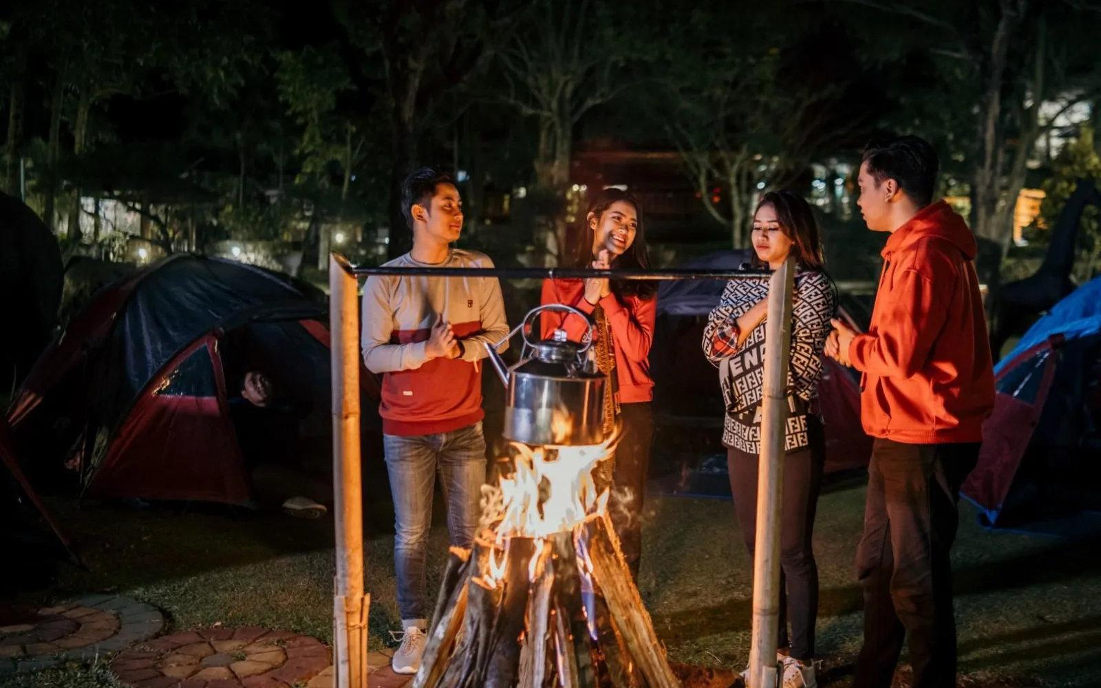 Tropical Lounge & Bar at Griya Persada Convention Hotel and Resort Kaliurang