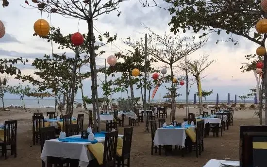 Tunjung Restaurant at Tunjung Kuning Creative Villas