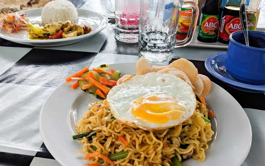 Warung Men Gege