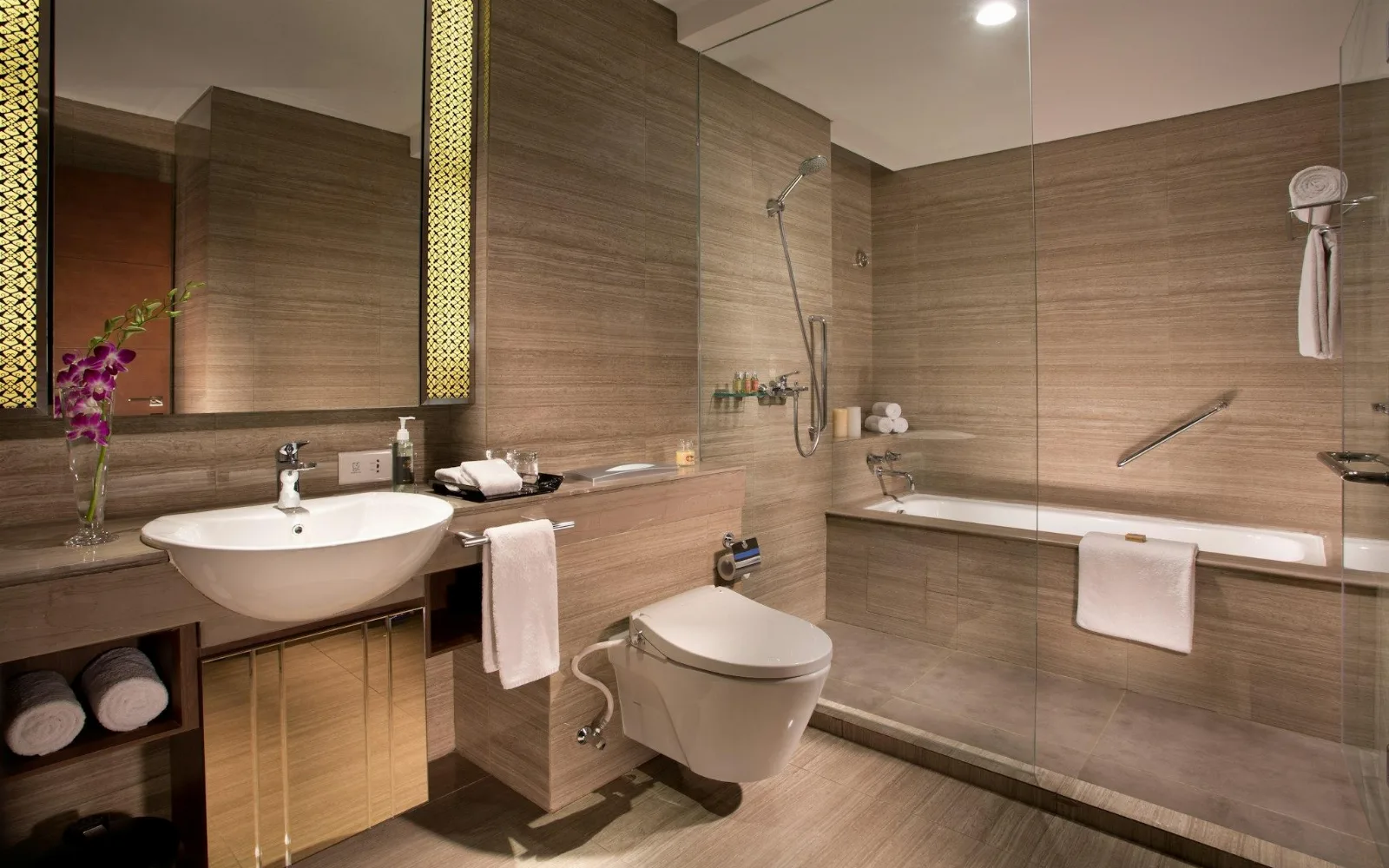 Waterplace Dining Salon at Ascott Waterplace Surabaya