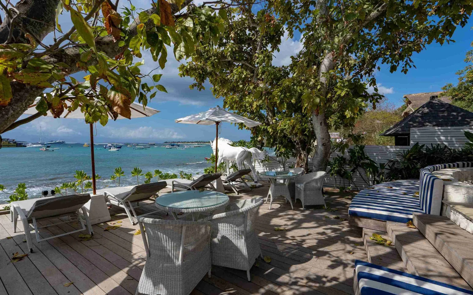 White Restaurant at White Horse Resort