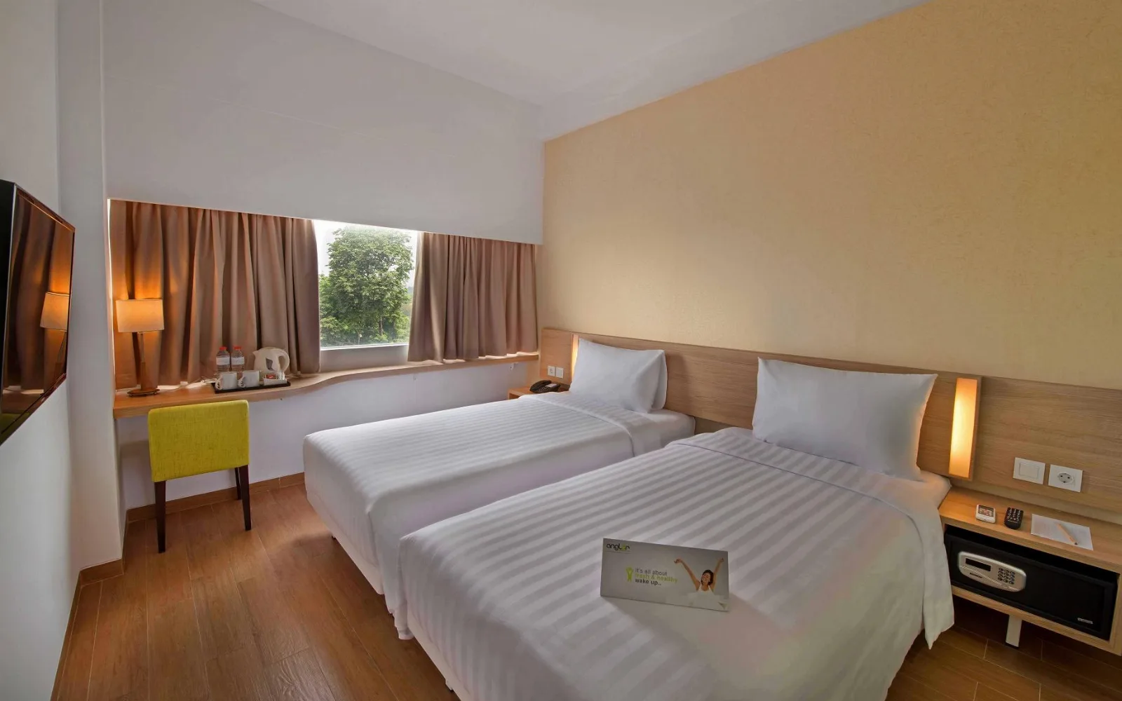 Whiz Dining Room at Whiz Prime Hotel Pajajaran Bogor