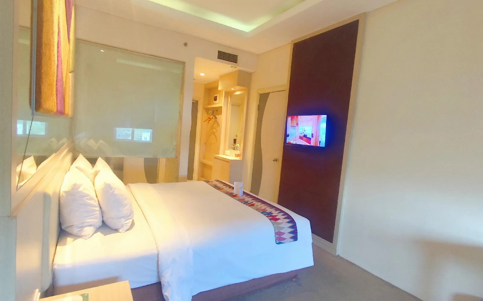 WThree Restaurant at WThree Premier Hotel