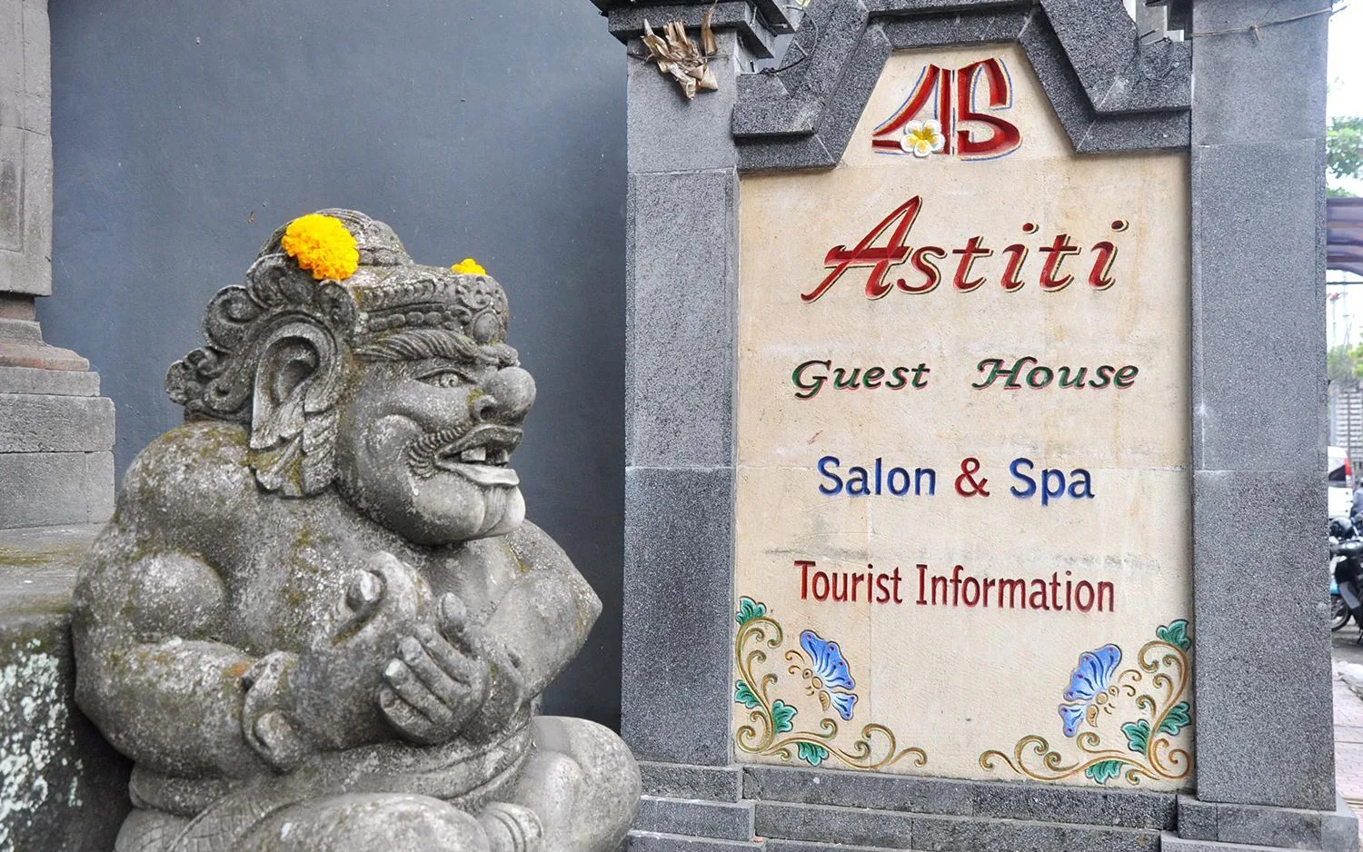 Astiti Guest House Salon and Spa