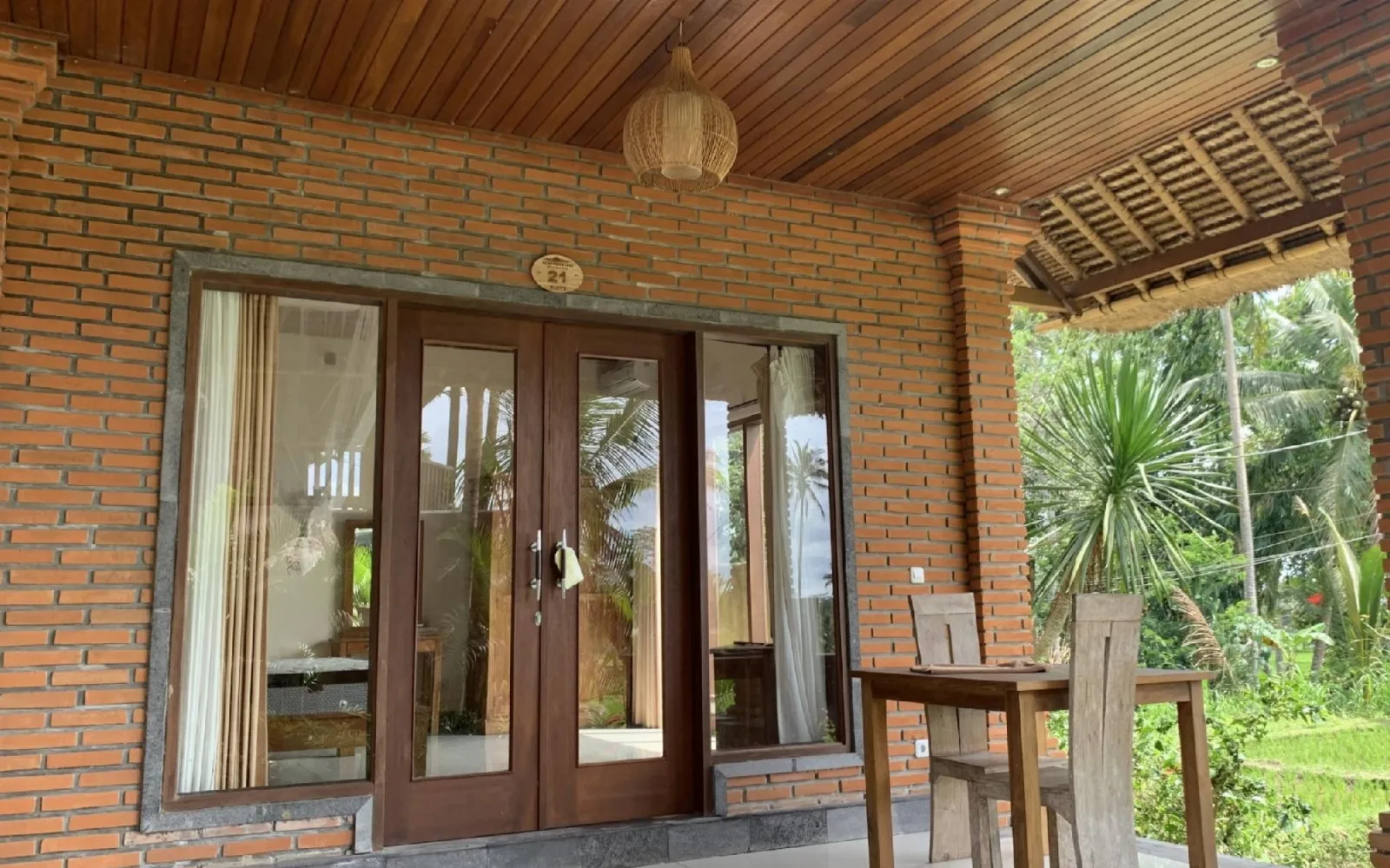 Bagiya Suites and Villas