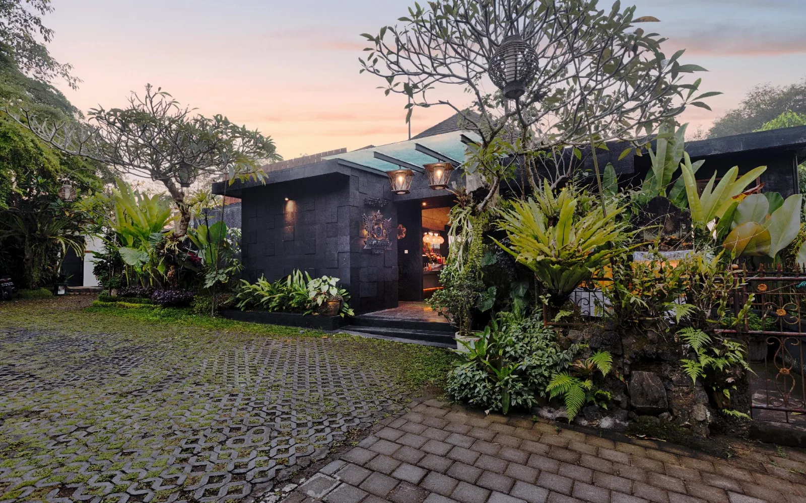Black Penny Villas Ubud