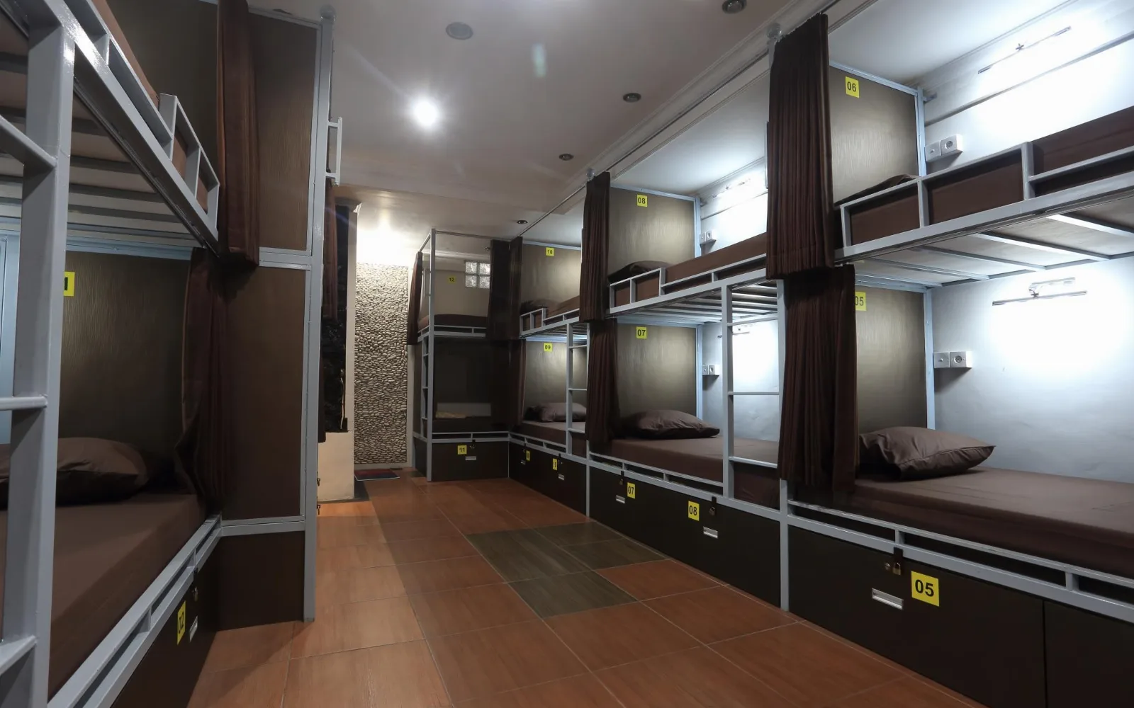 Dewa Hostel