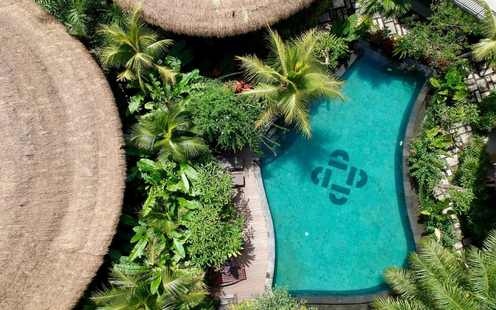Honai Resort