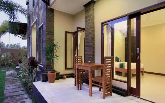Nang Ade Villa