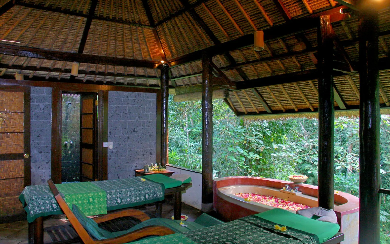 Natura Resort and Spa