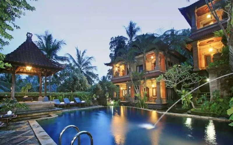 Nick's Hidden Cottages Hotel