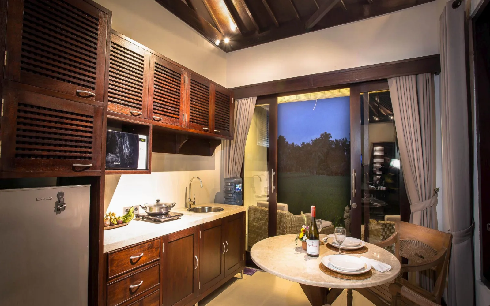 Solo Villas & Retreat
