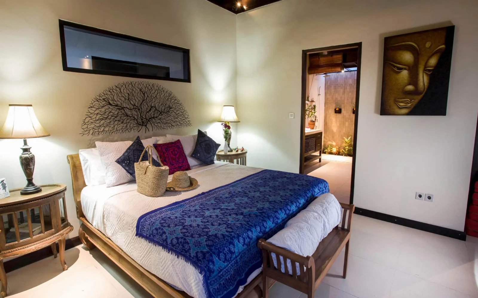Solo Villas & Retreat