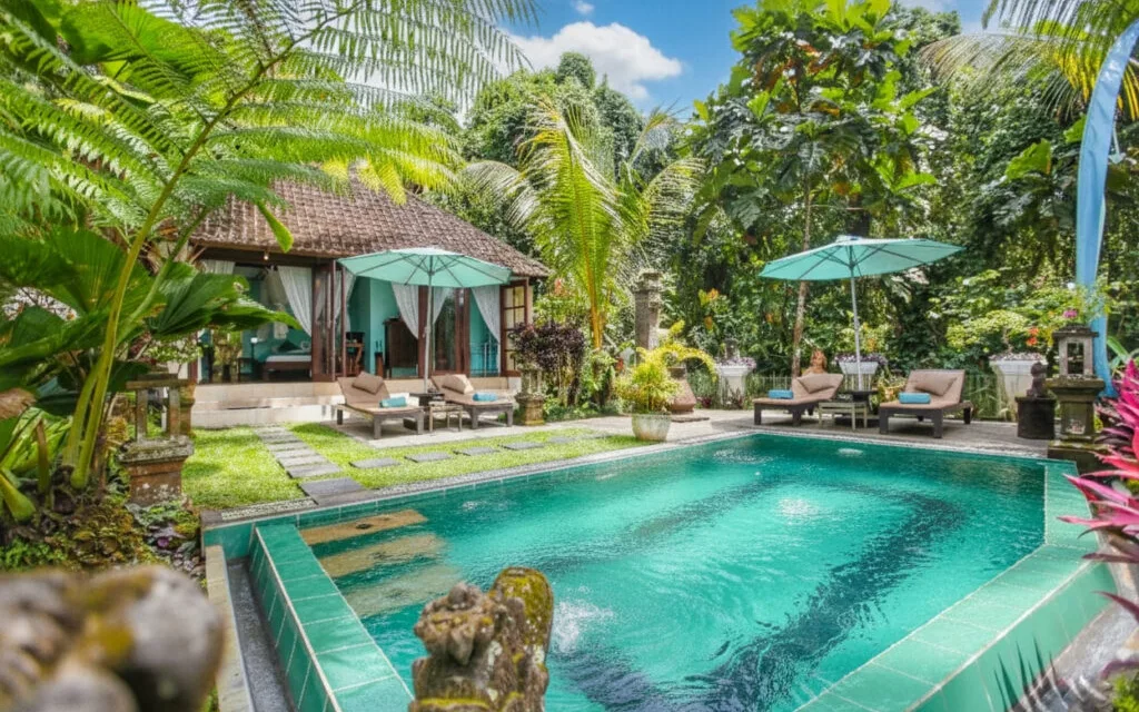 The Mahogany Villa