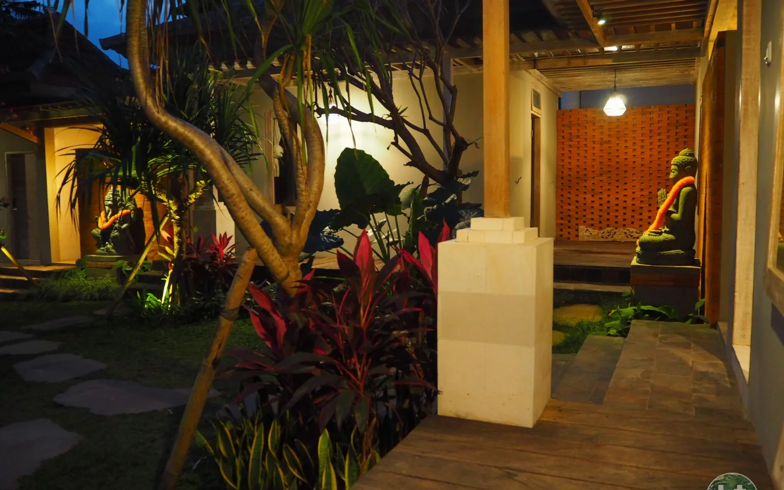 Ubud Tropical