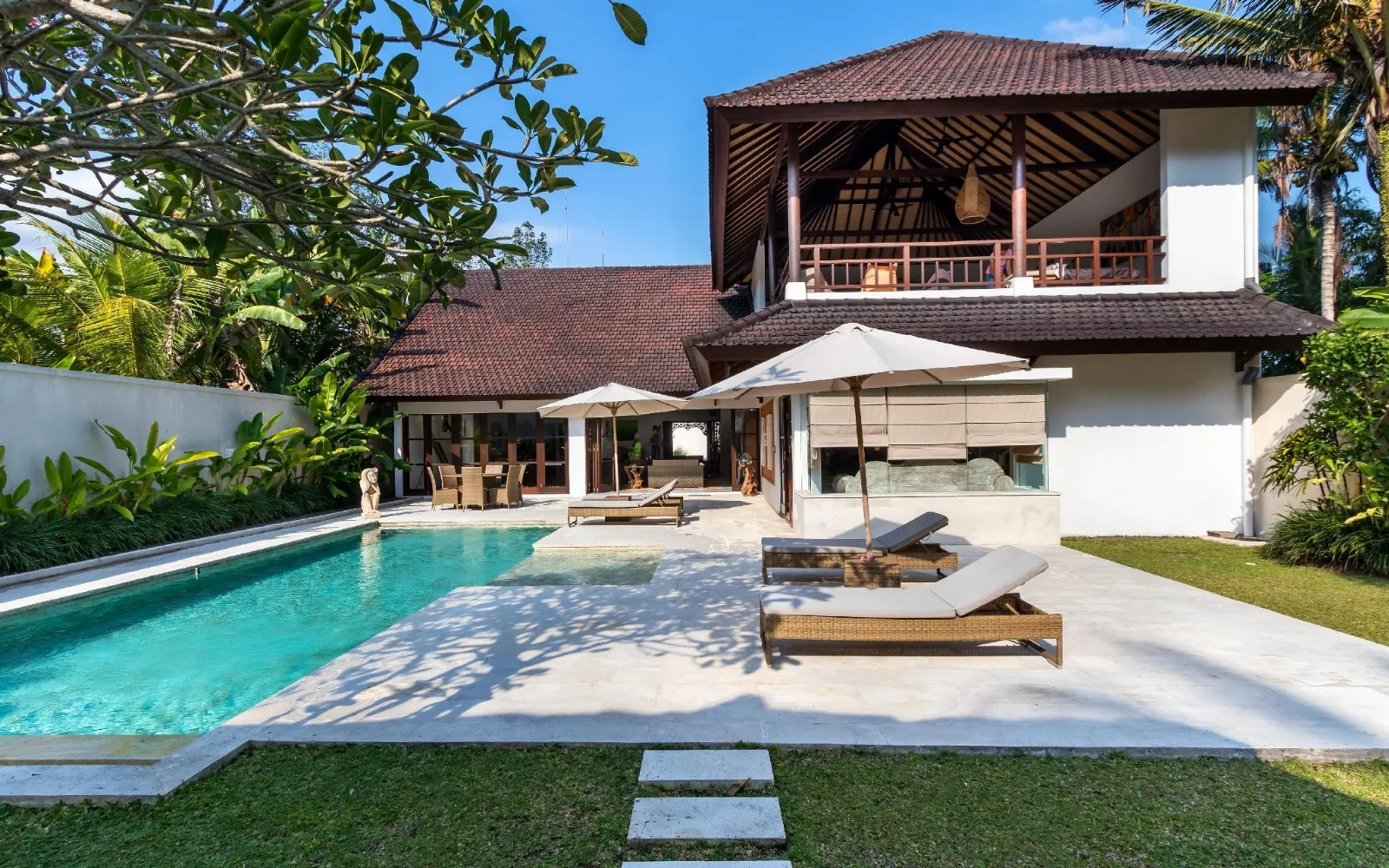 Villa Candi Kecil Tujuh by Villa Finder