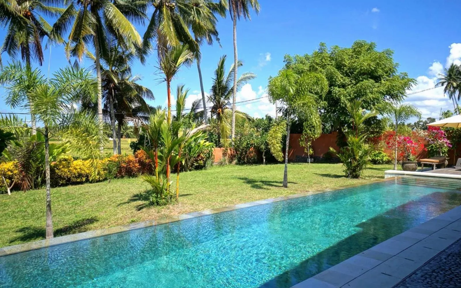 Villa Taman Kanti - 2 bedroom  private villa with swimming pool