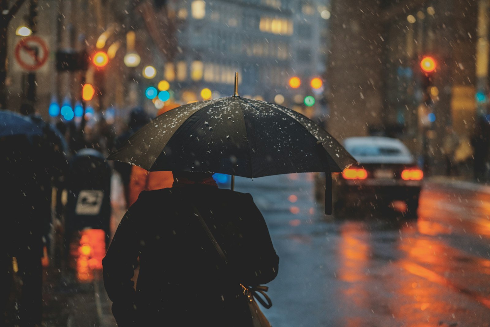 Bali's Delayed 2026 Rainy Season Onset Prompts Climatology Warnings of Concentrated Downpours