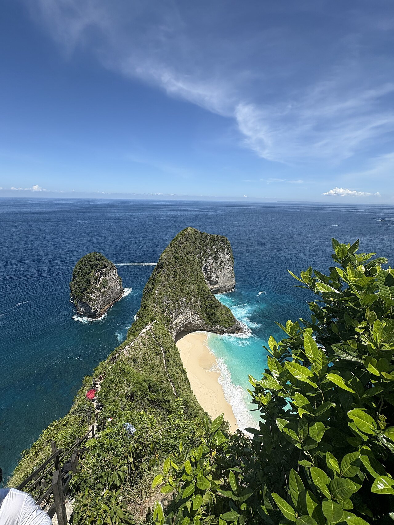 Nusa Penida's Green Island 2030 Roadmap Prioritizes Electric Mobility and Renewable Energy Systems