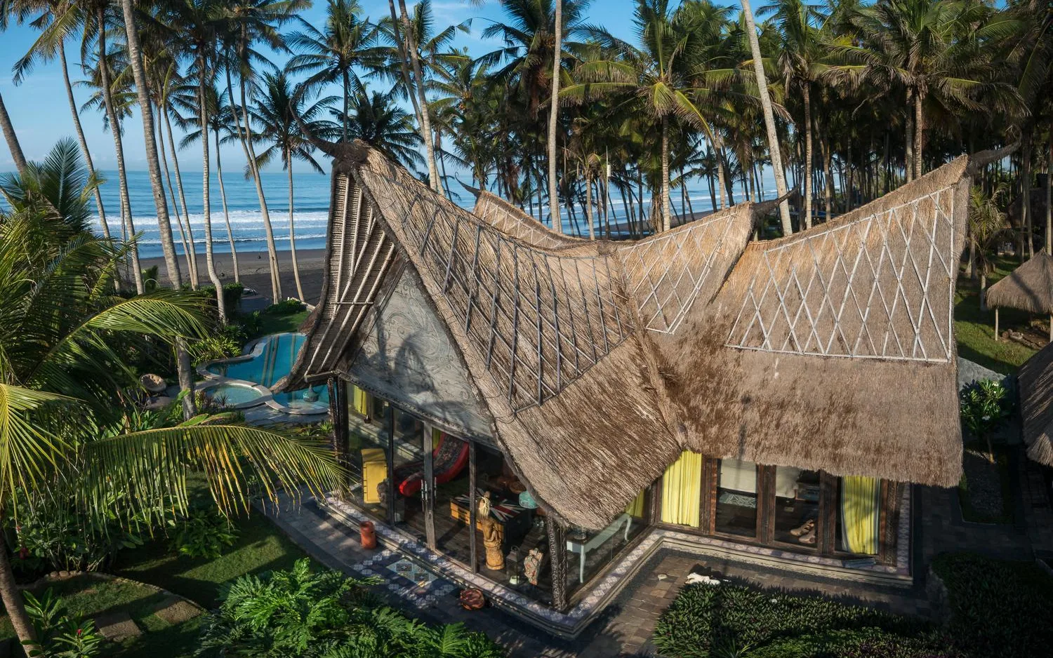 Absolute Holistic Spa & Wellness at Absolute Beachfront Romantic Villa Laut