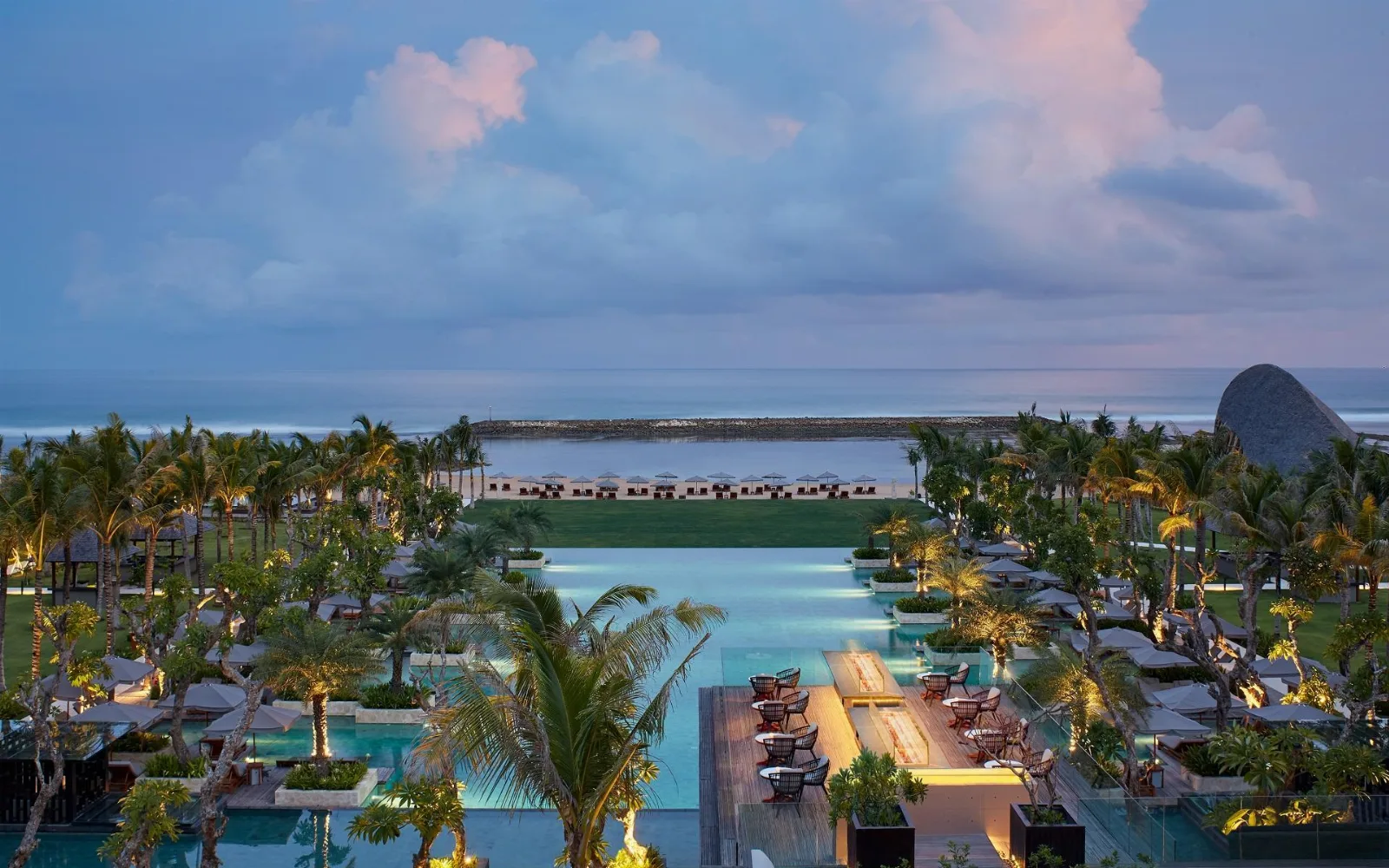 Apurva Spa & Ocean Pool at The Apurva Kempinski Bali