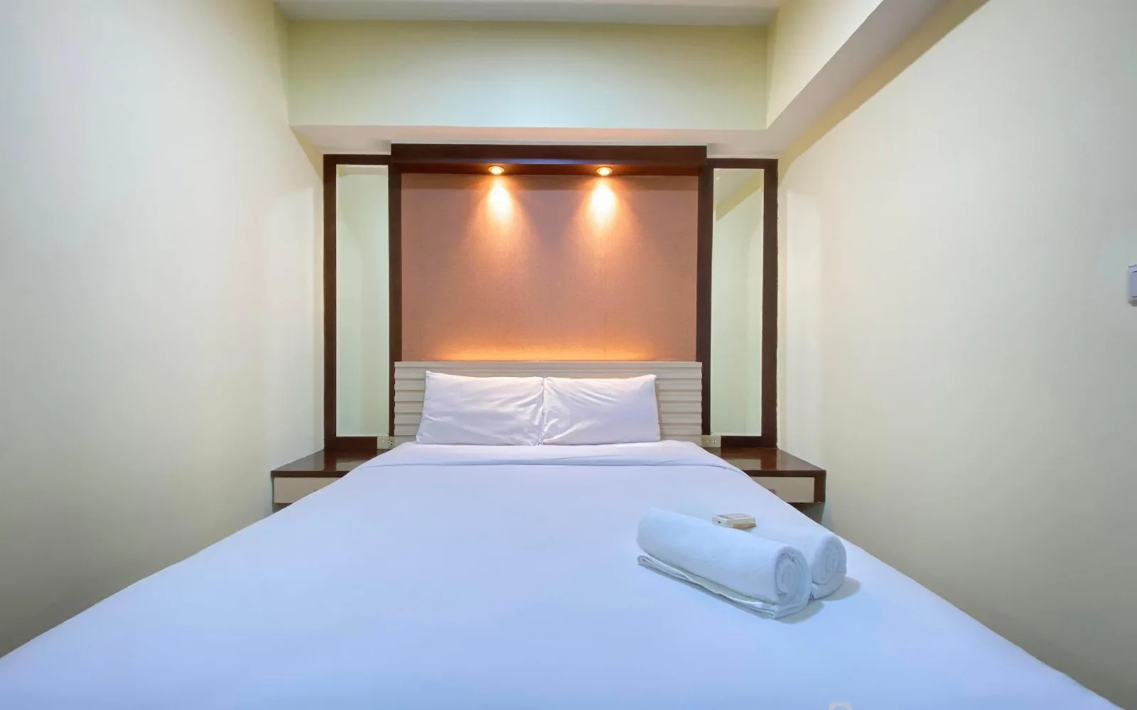 At Spa at Spacious Modern 2BR at Braga City Walk By Travelio