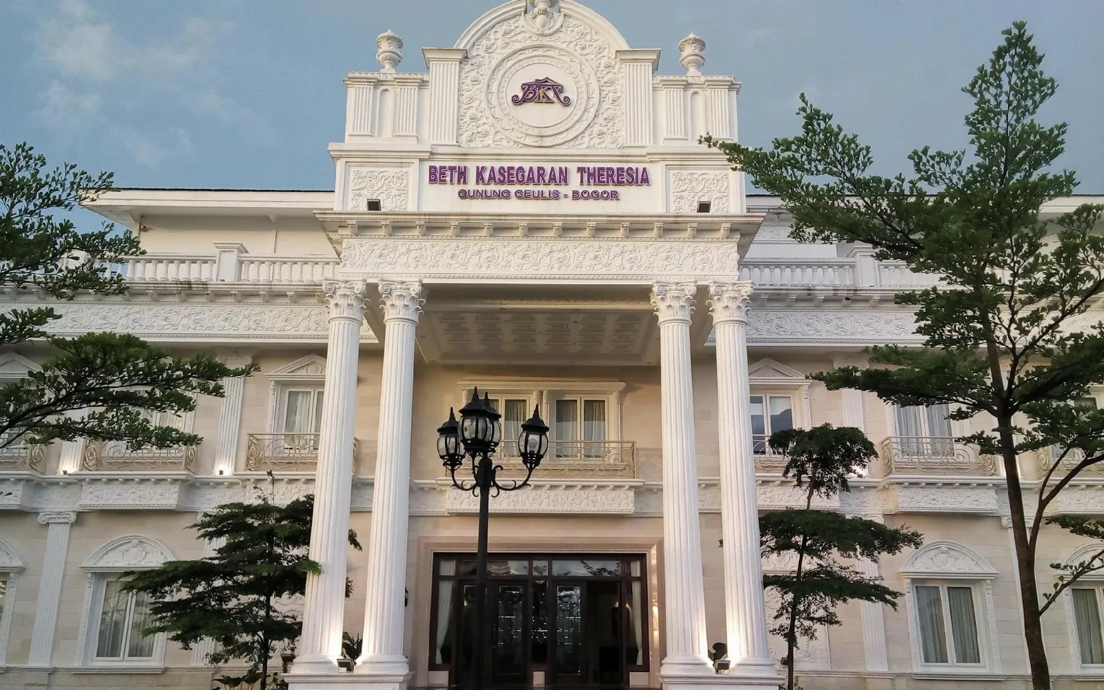 Beth Wellness & Spa at Beth Kasegaran Theresia Hotel