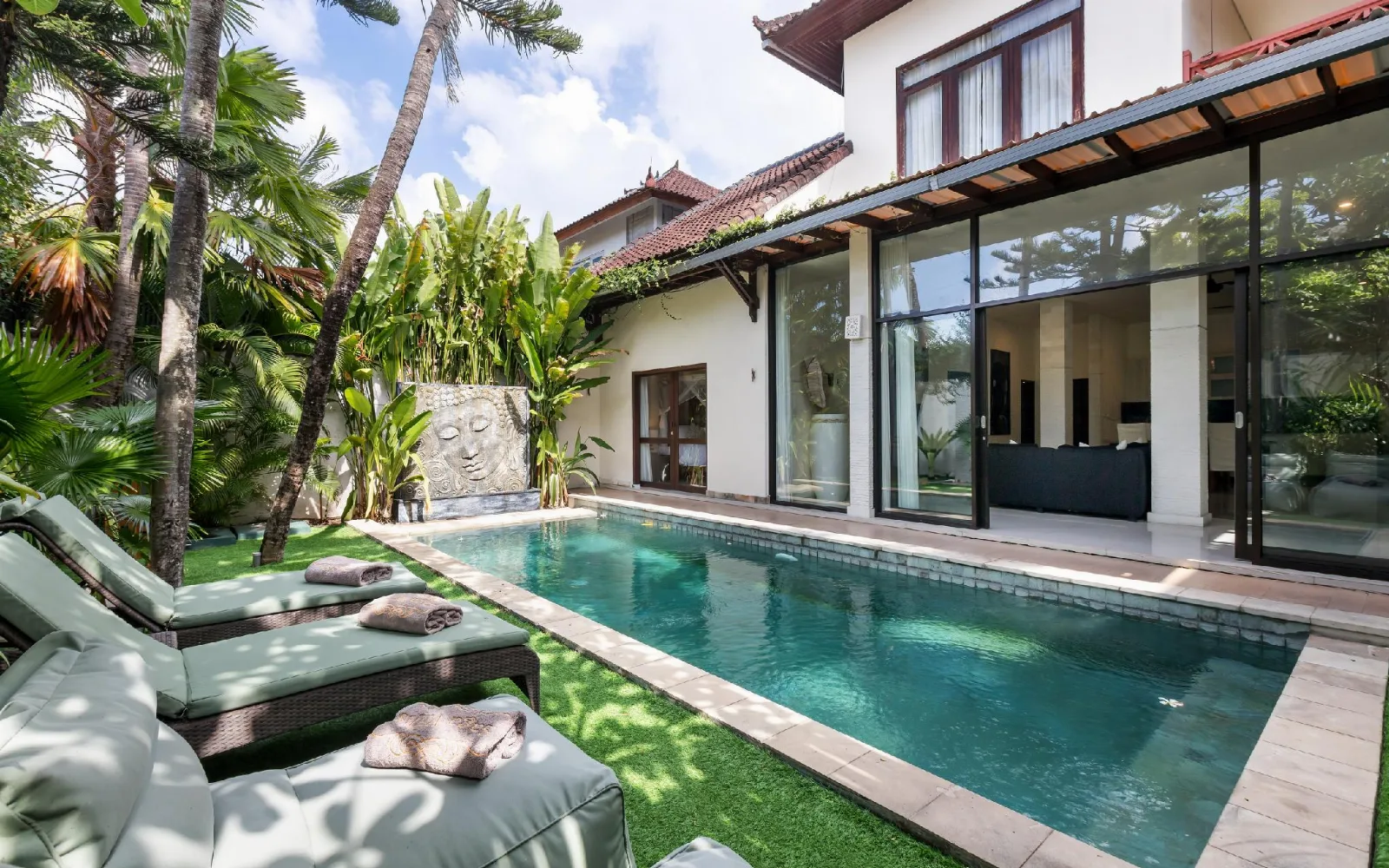 Chic & Spa at Saga Villas Legacy - Chic & Spacious Two Bedroom in excellent location