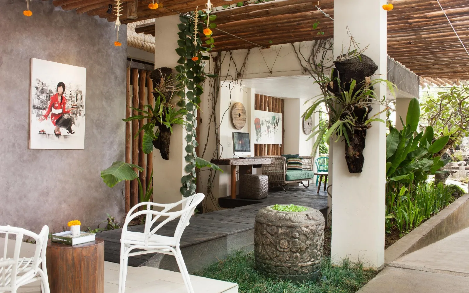 De Ja Vu Spa & Pool at Grandmas Plus Hotel Seminyak