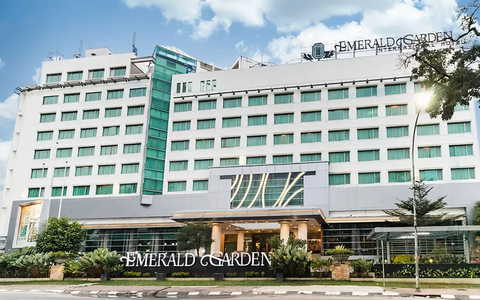 Emerald Rejuvenation Spa at Emerald Garden International Hotel