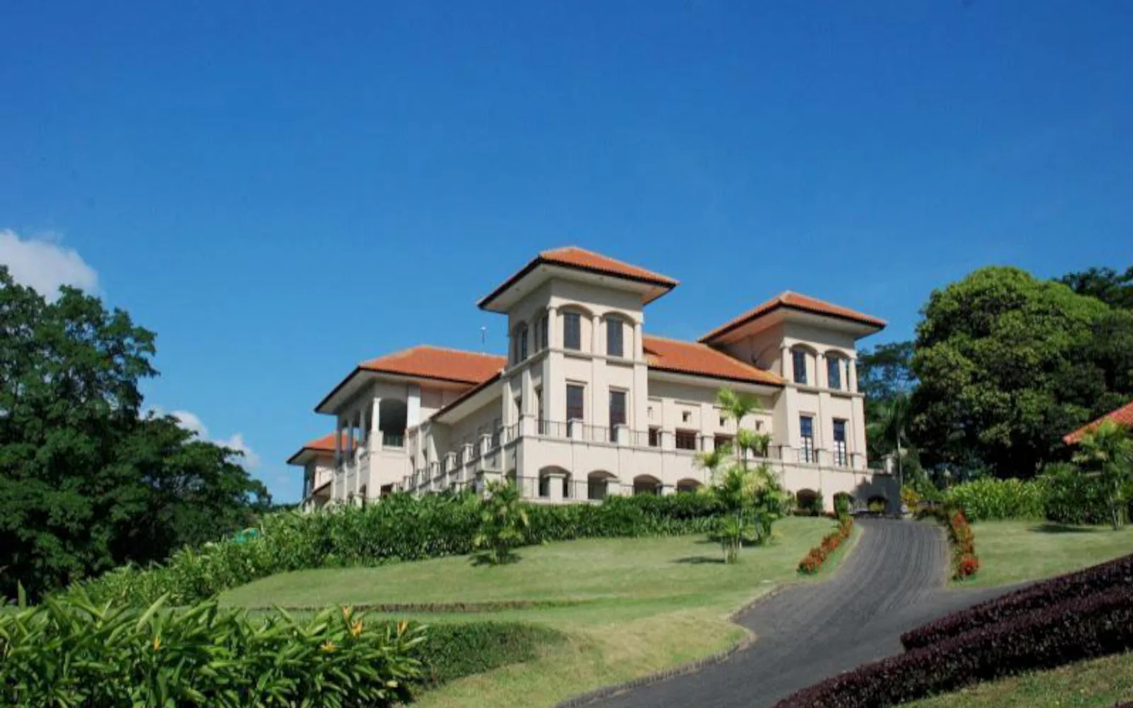 Finna Wellness & Reflexology at Finna Golf & Country Club Resort